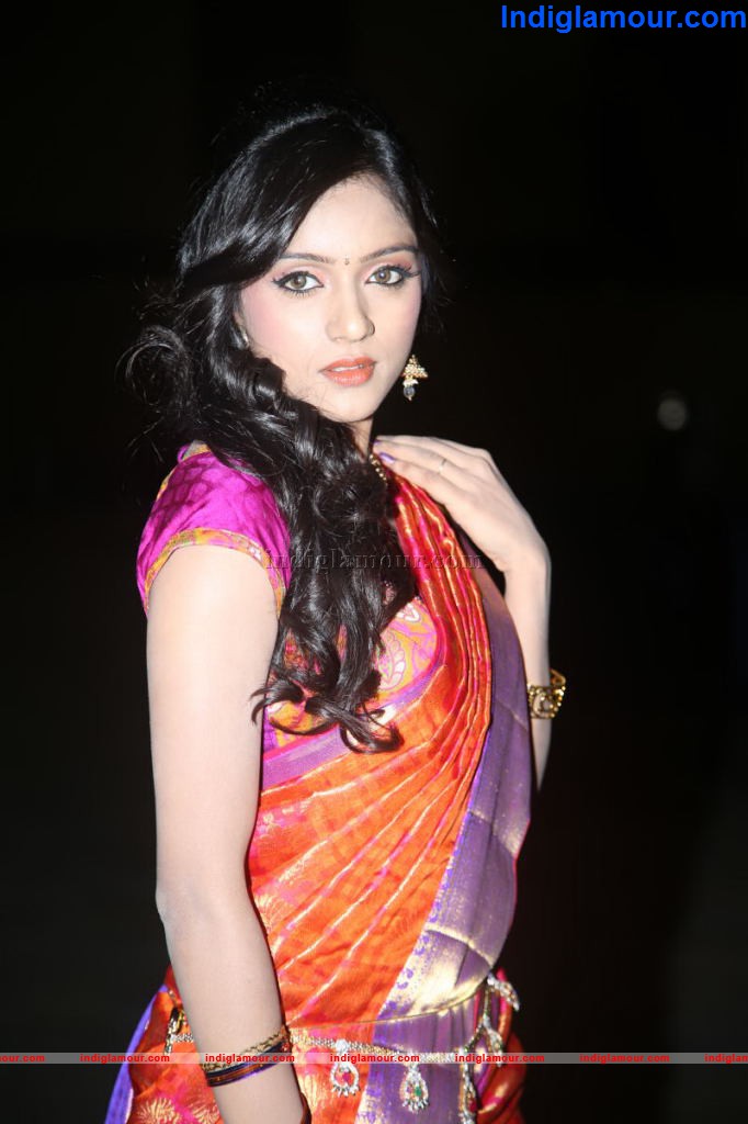 Vithika Actress hd photo