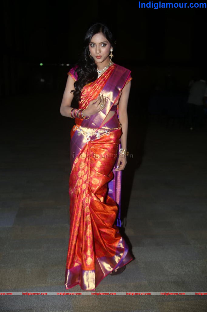 Vithika Actress hd photo
