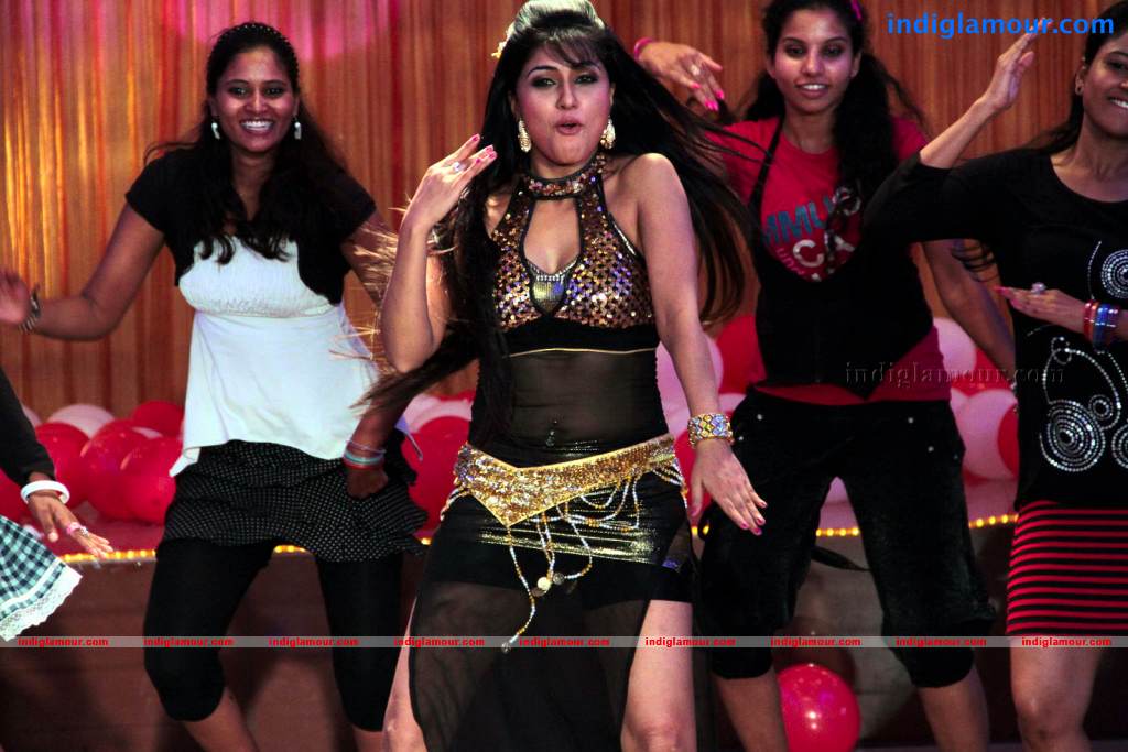 Aarti Puri Actress hd photo