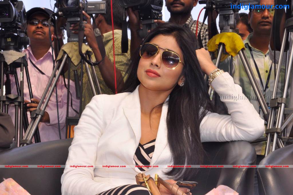 Shriya Saran Actress hd photo