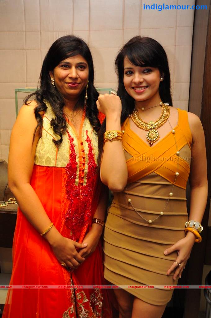 Saloni Actress hd photo