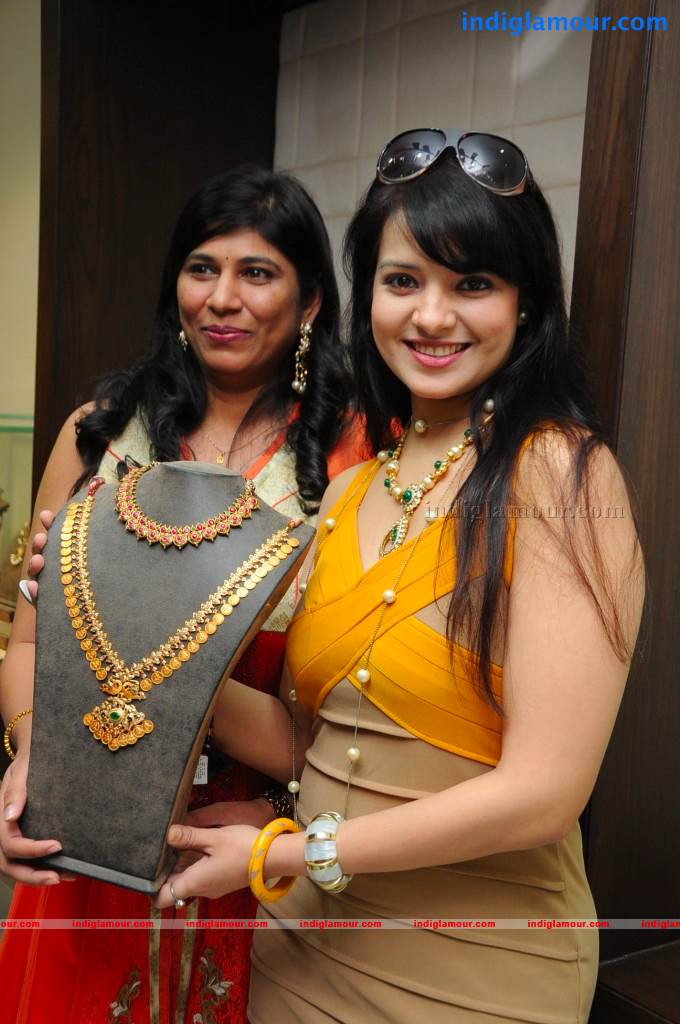 Saloni Actress hd photo