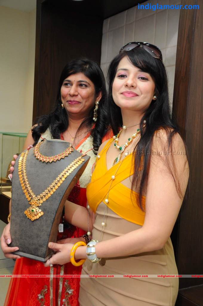 Saloni Actress hd photo