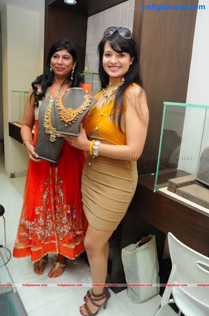 Saloni Actress hd photo