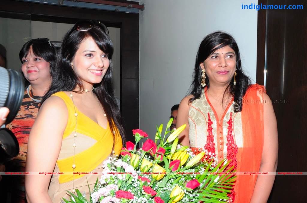 Saloni Actress hd photo
