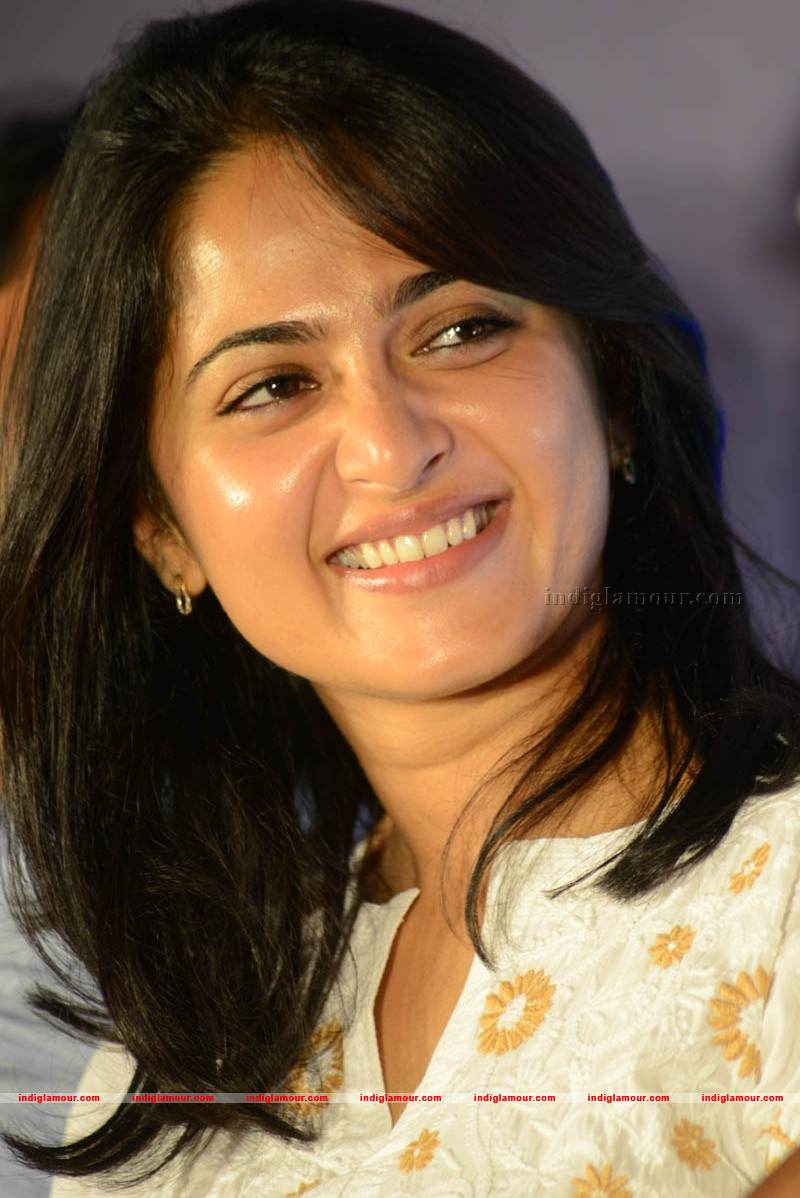 Anushka Actress hd photo