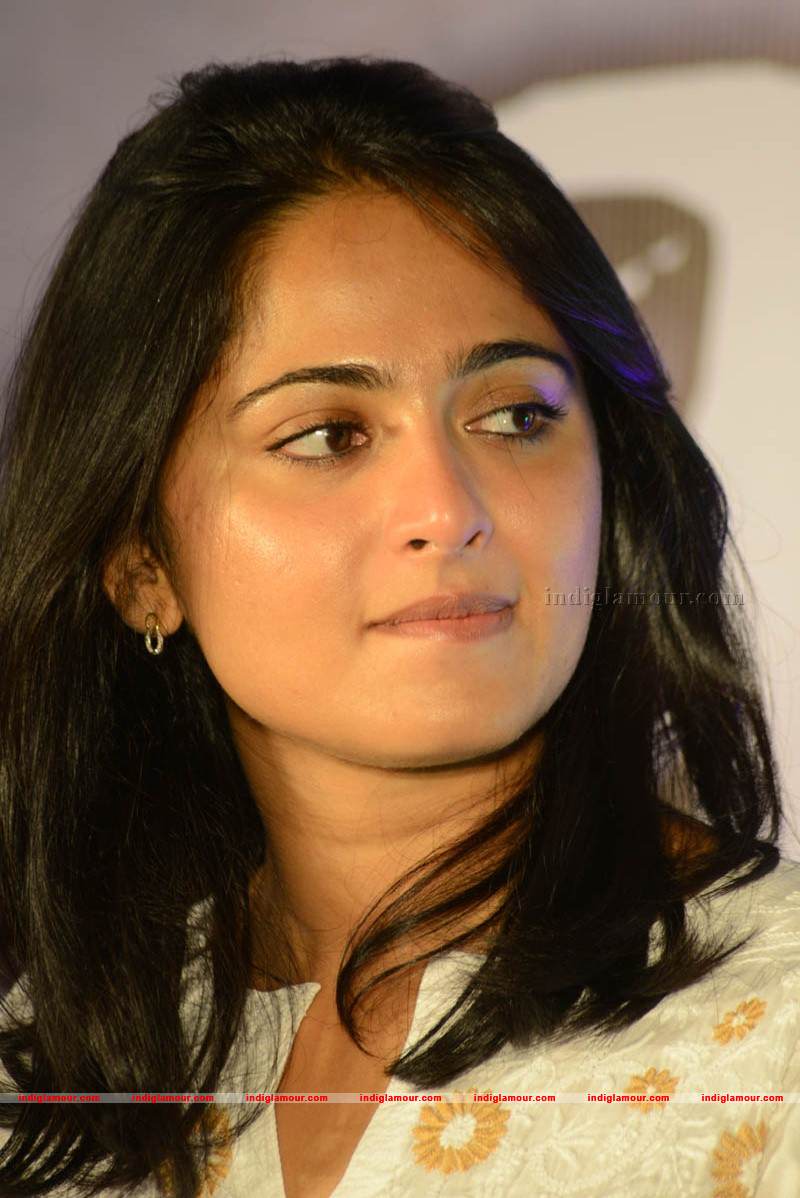 Anushka Actress hd photo