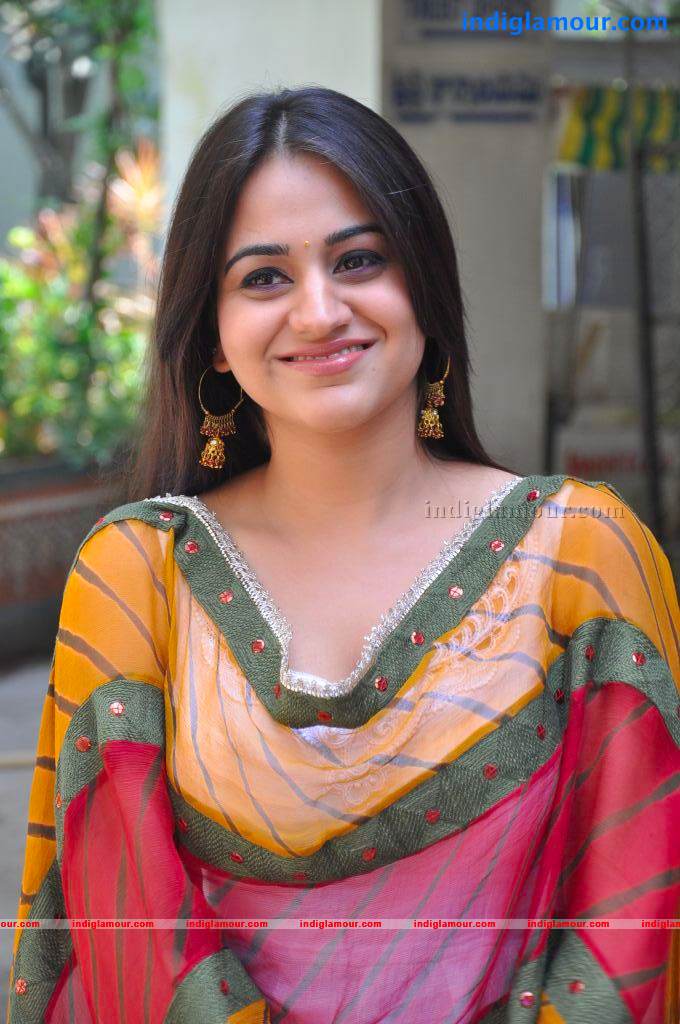 Aksha Actress hd photo