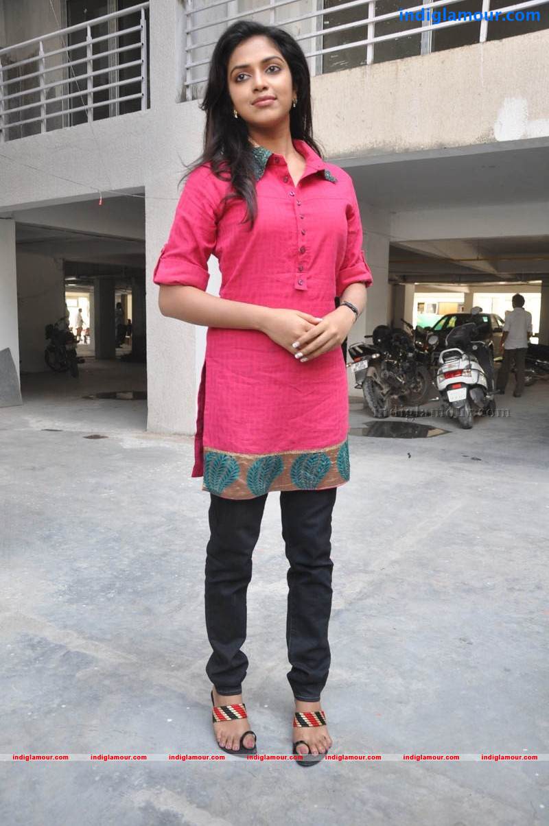 Amala Paul Actress hd photo