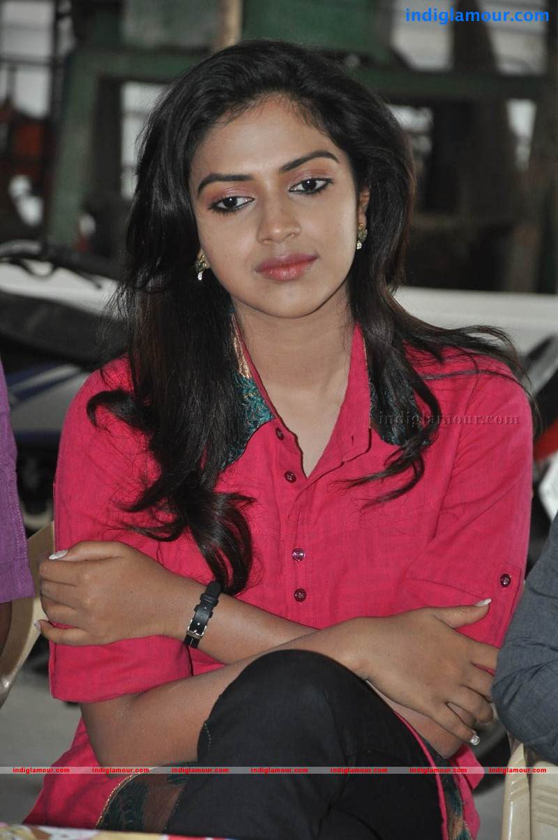 Amala Paul Actress hd photo