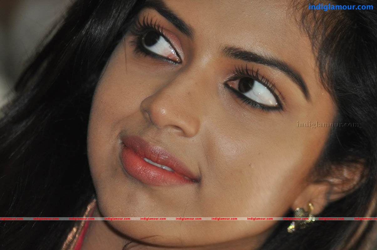 Amala Paul Actress hd photo