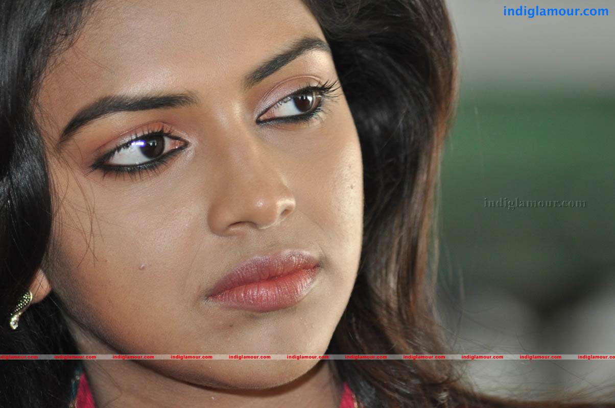 Amala Paul Actress hd photo