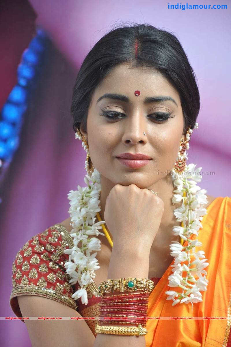 Shriya Saran Actress hd photo