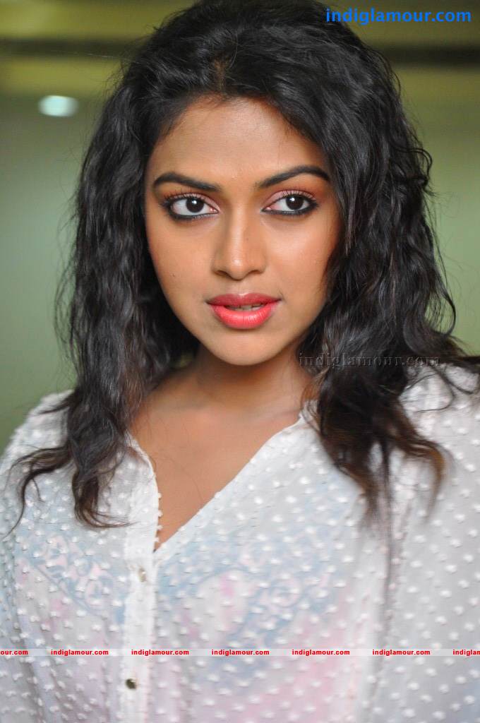 Amala Paul Actress hd photo