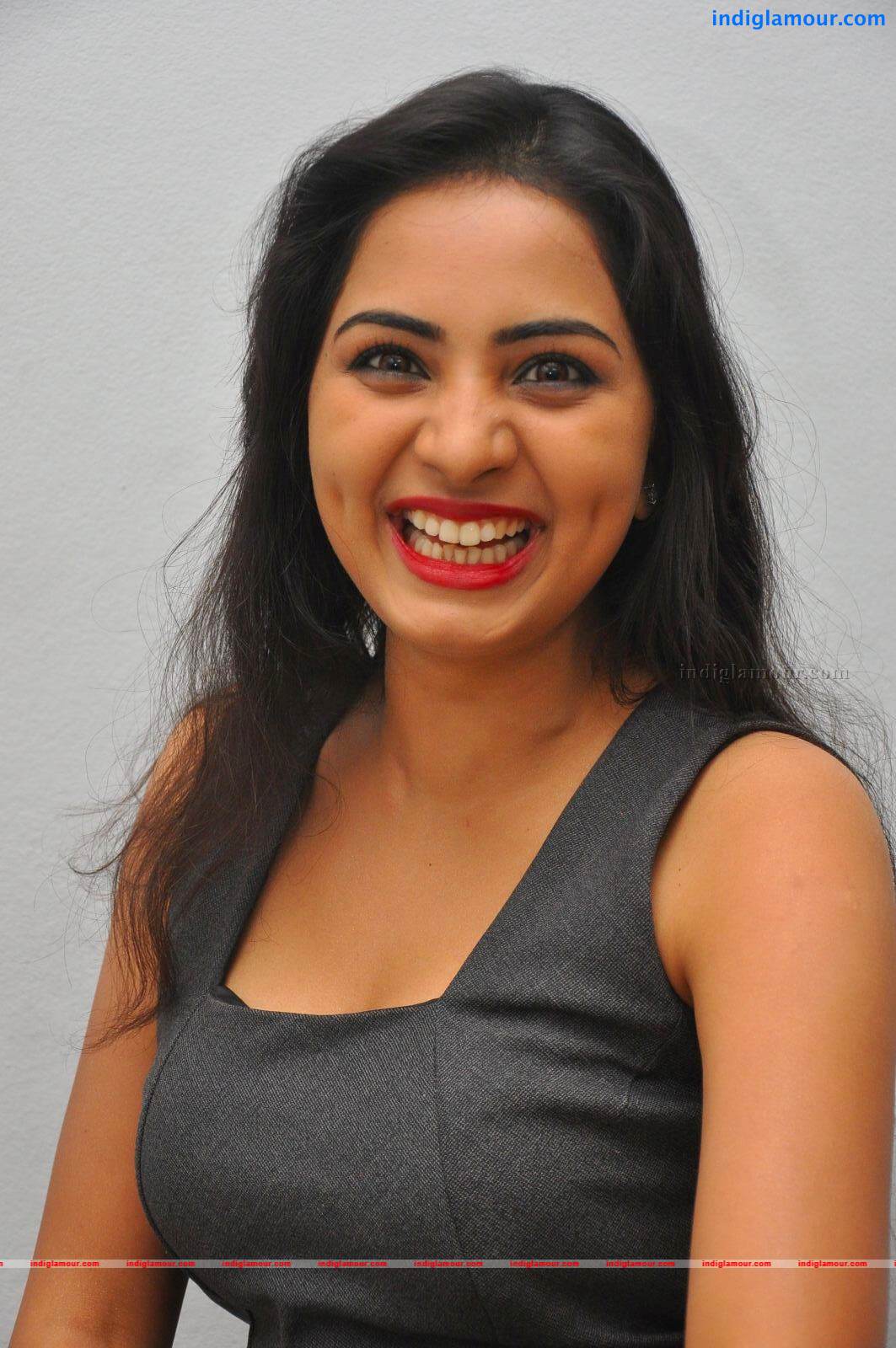 Srushti Actress hd photo