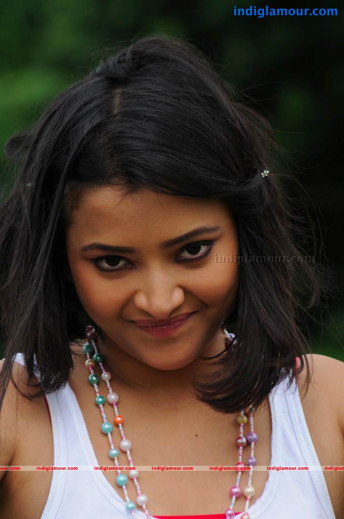 Shweta Basu Prasad Actress hd photo