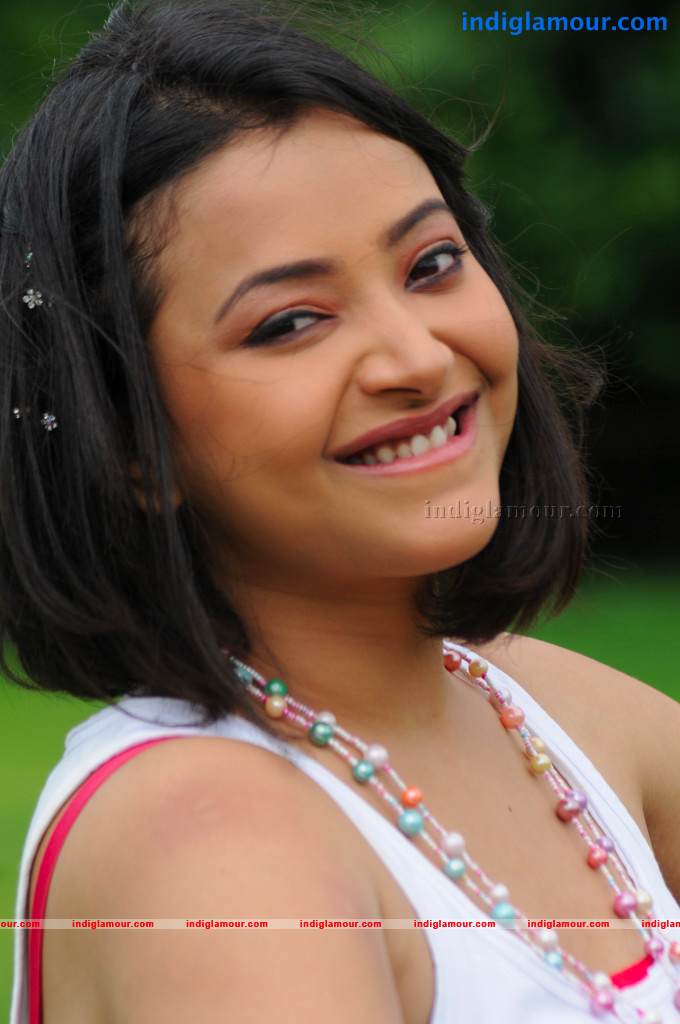 Shweta Basu Prasad Actress hd photo