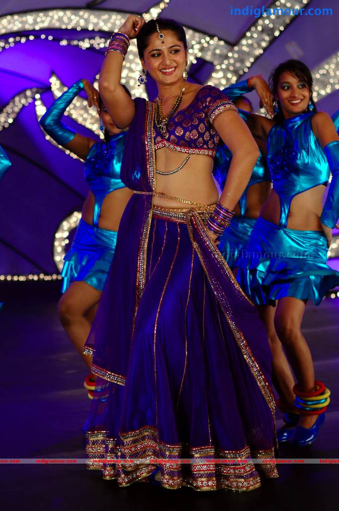 Anushka Actress hd photo