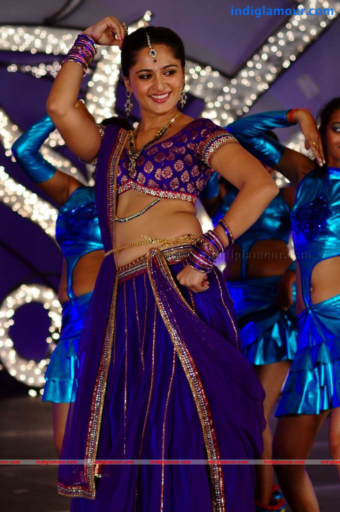 Anushka Actress hd photo