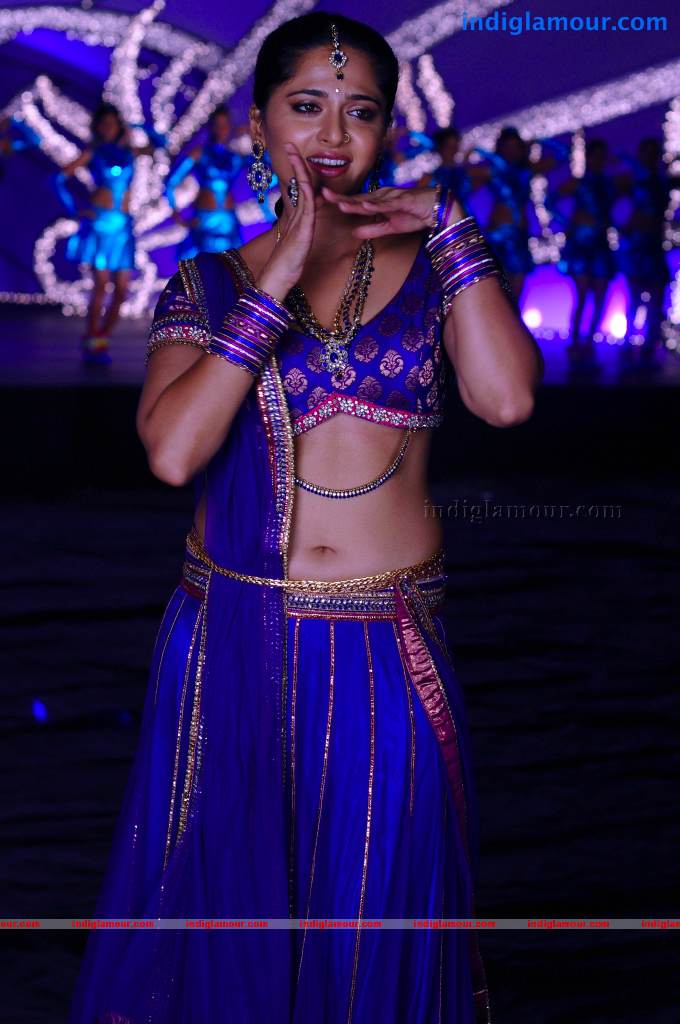 Anushka Actress hd photo