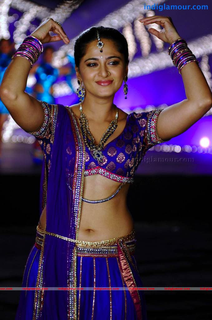 Anushka Actress hd photo