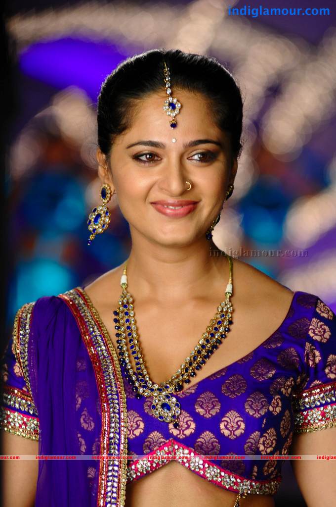 Anushka Actress hd photo