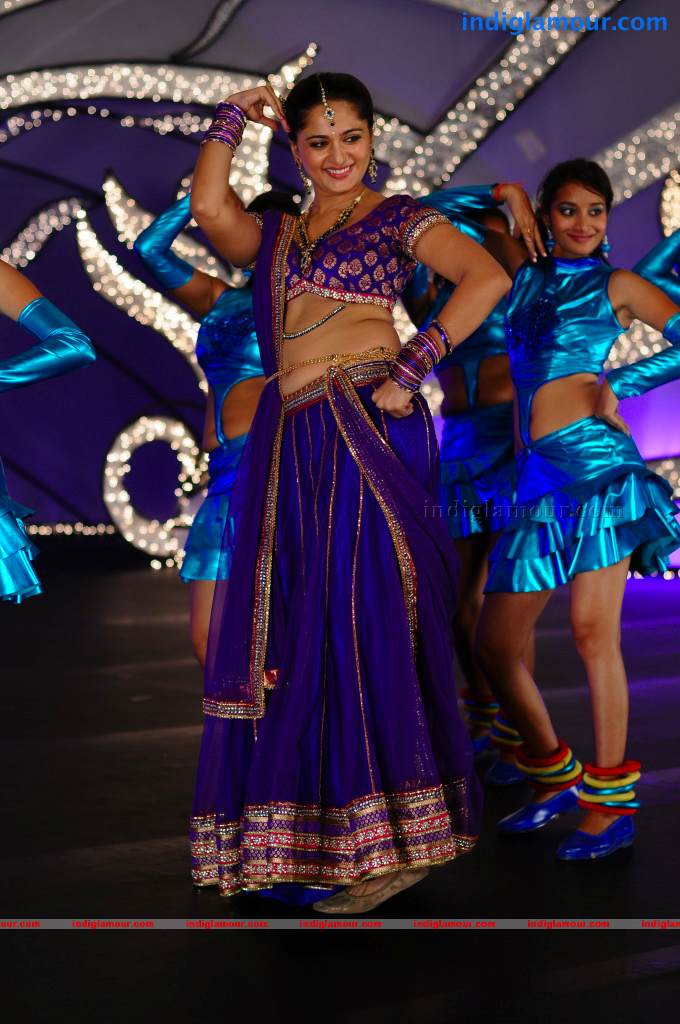 Anushka Actress hd photo