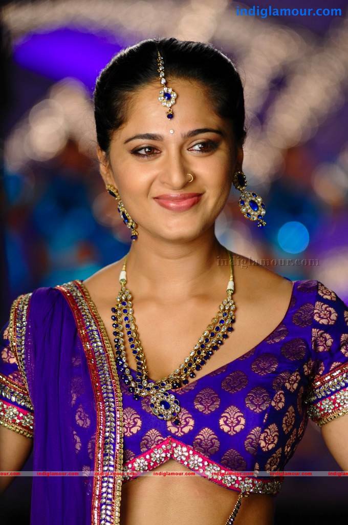 Anushka Actress hd photo
