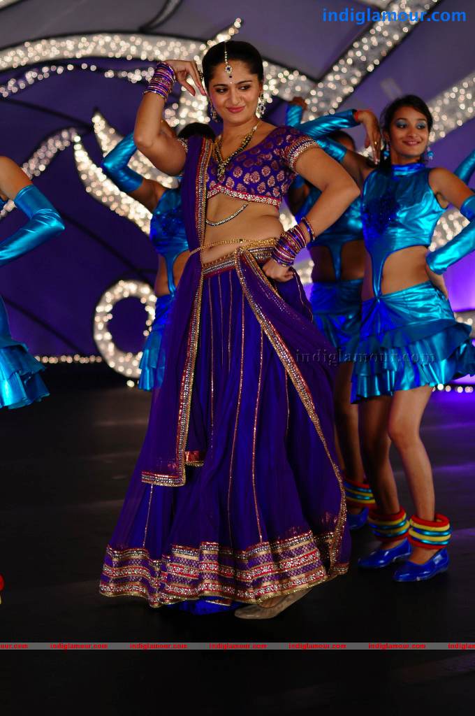 Anushka Actress hd photo