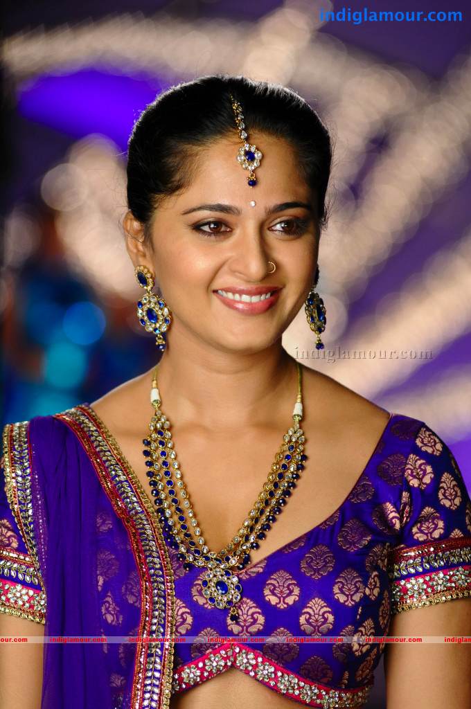 Anushka Actress hd photo
