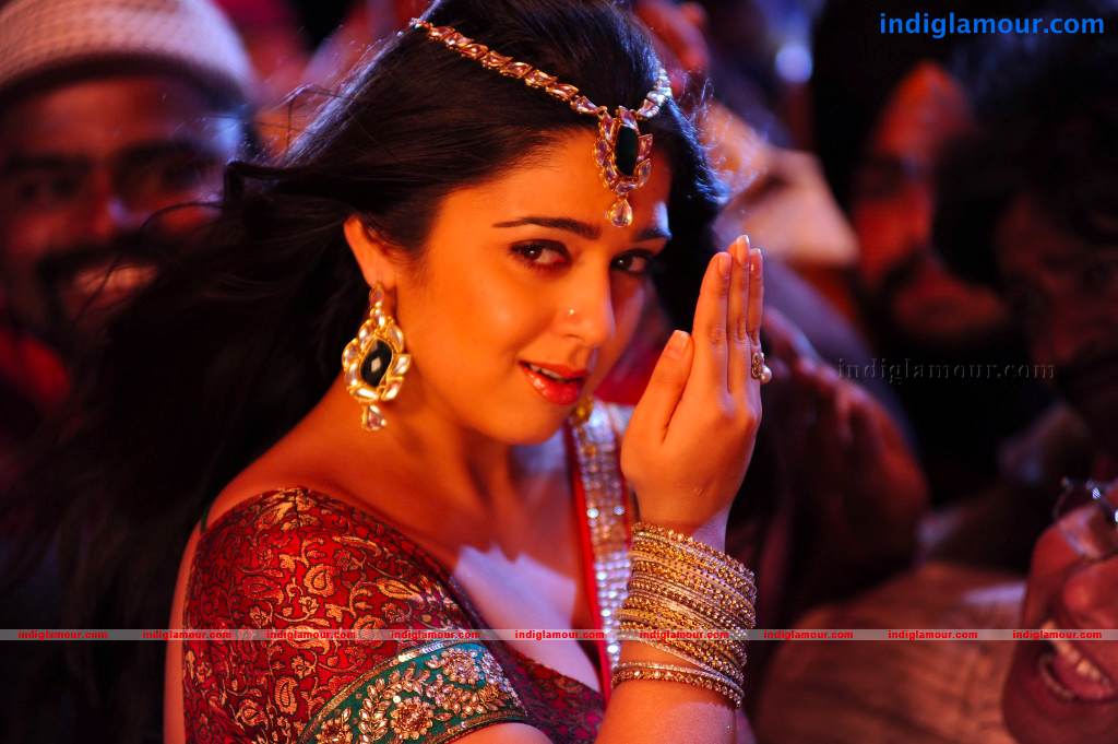 Charmi Actress hd photo
