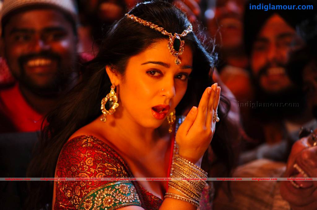 Charmi Actress hd photo