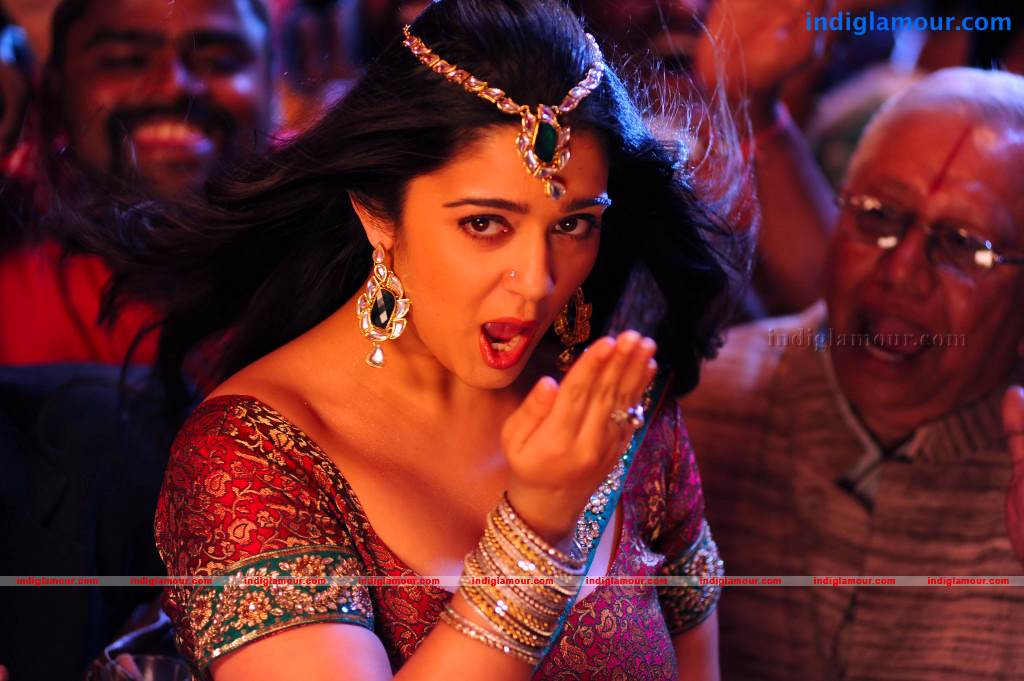 Charmi Actress hd photo