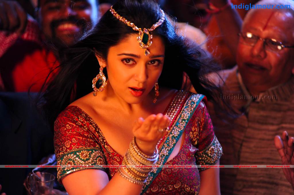 Charmi Actress hd photo