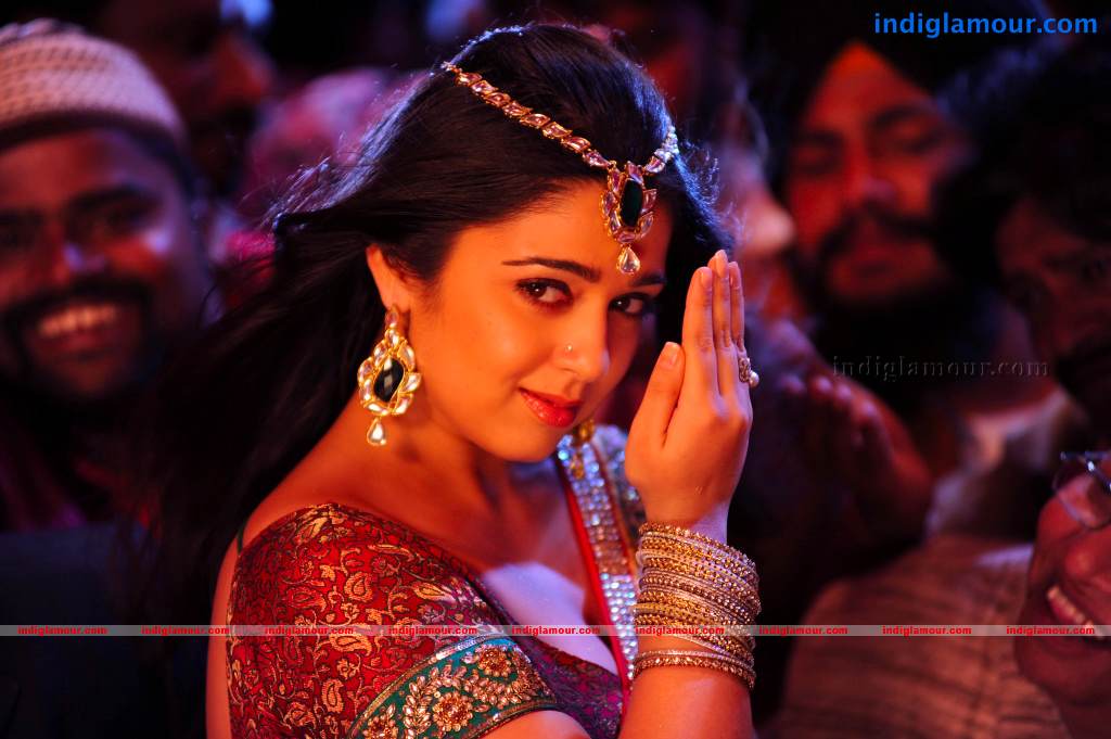 Charmi Actress hd photo