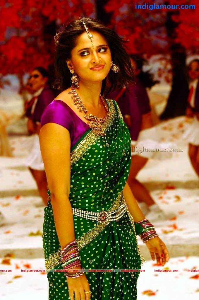 Anushka Actress hd photo