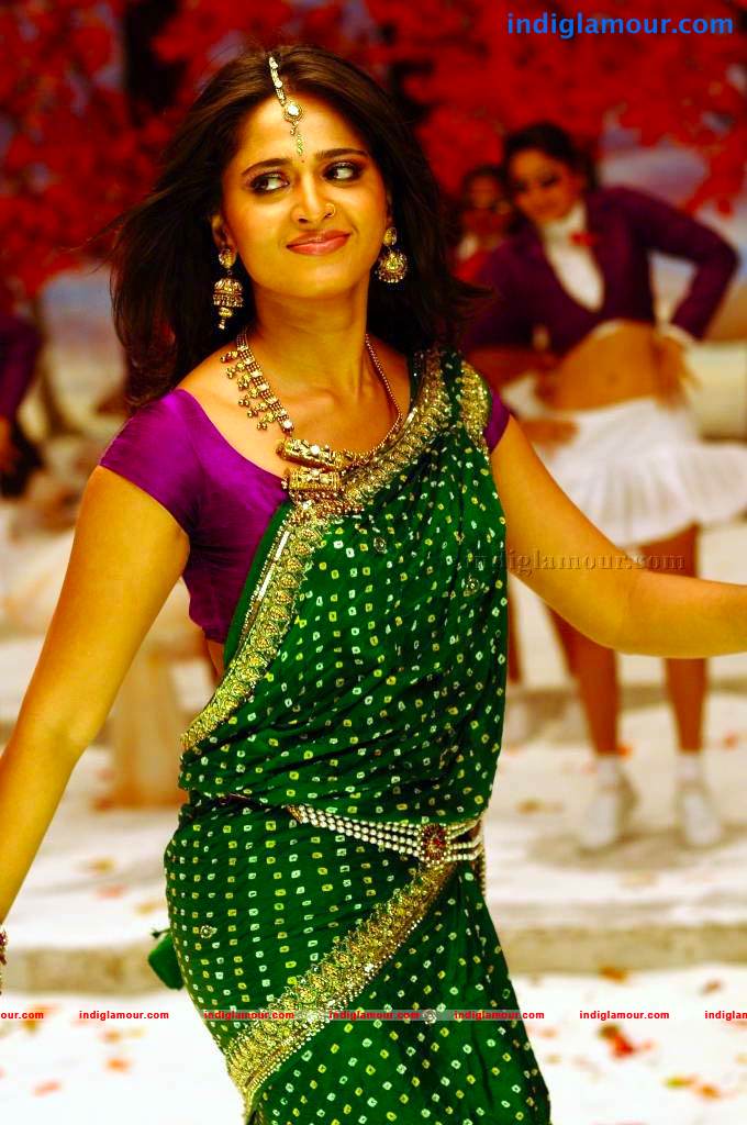 Anushka Actress hd photo