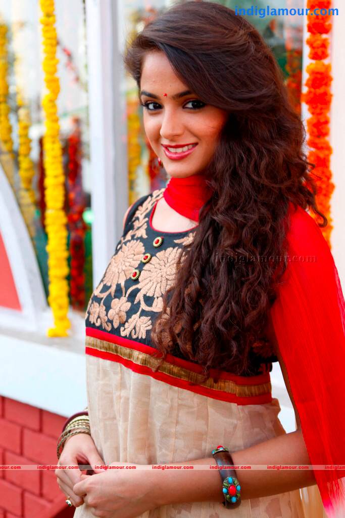 Asmitha Sood Actress hd photo