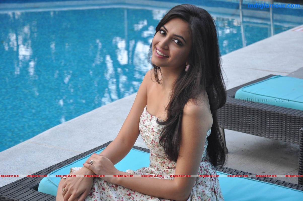 Kriti Kharbanda Actress hd photo