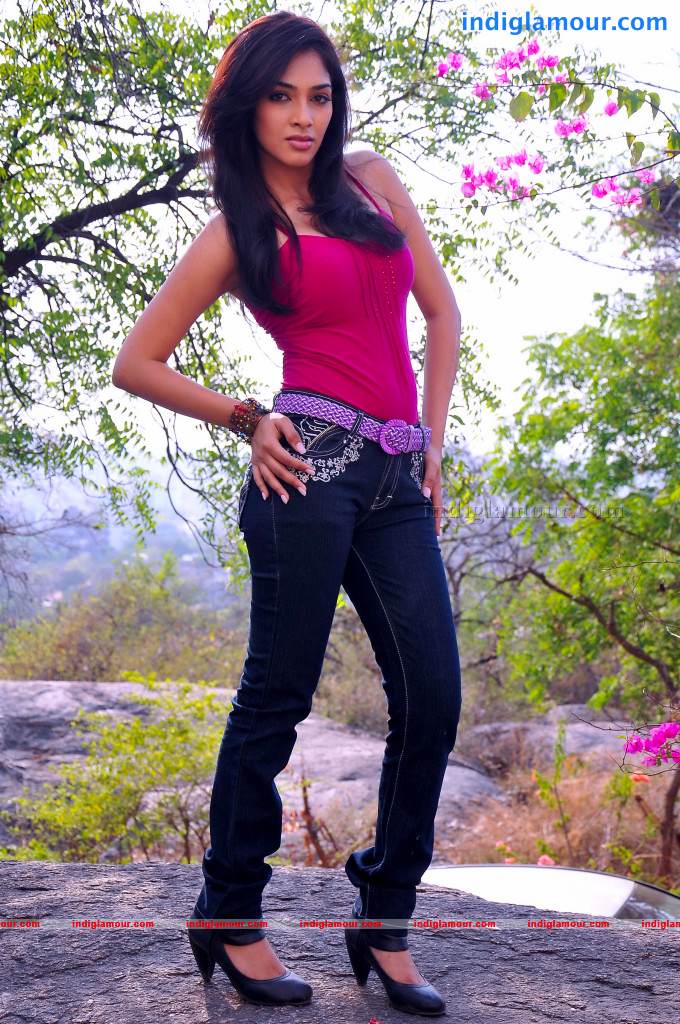 Rithika Actress hd photo
