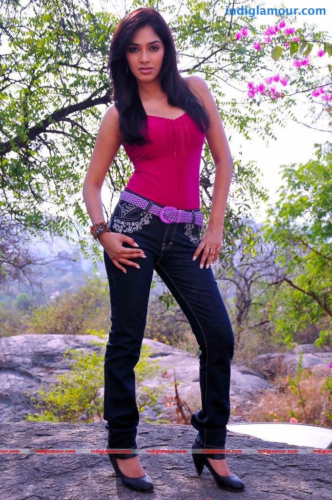 Rithika Actress hd photo