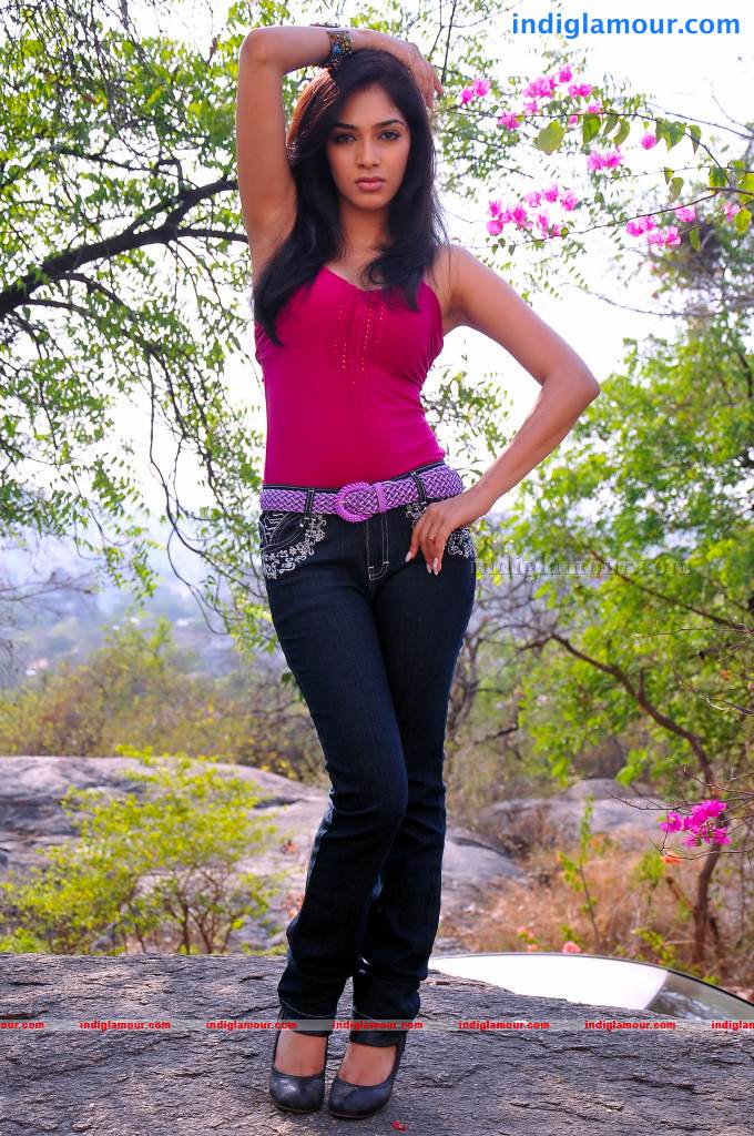 Rithika Actress hd photo