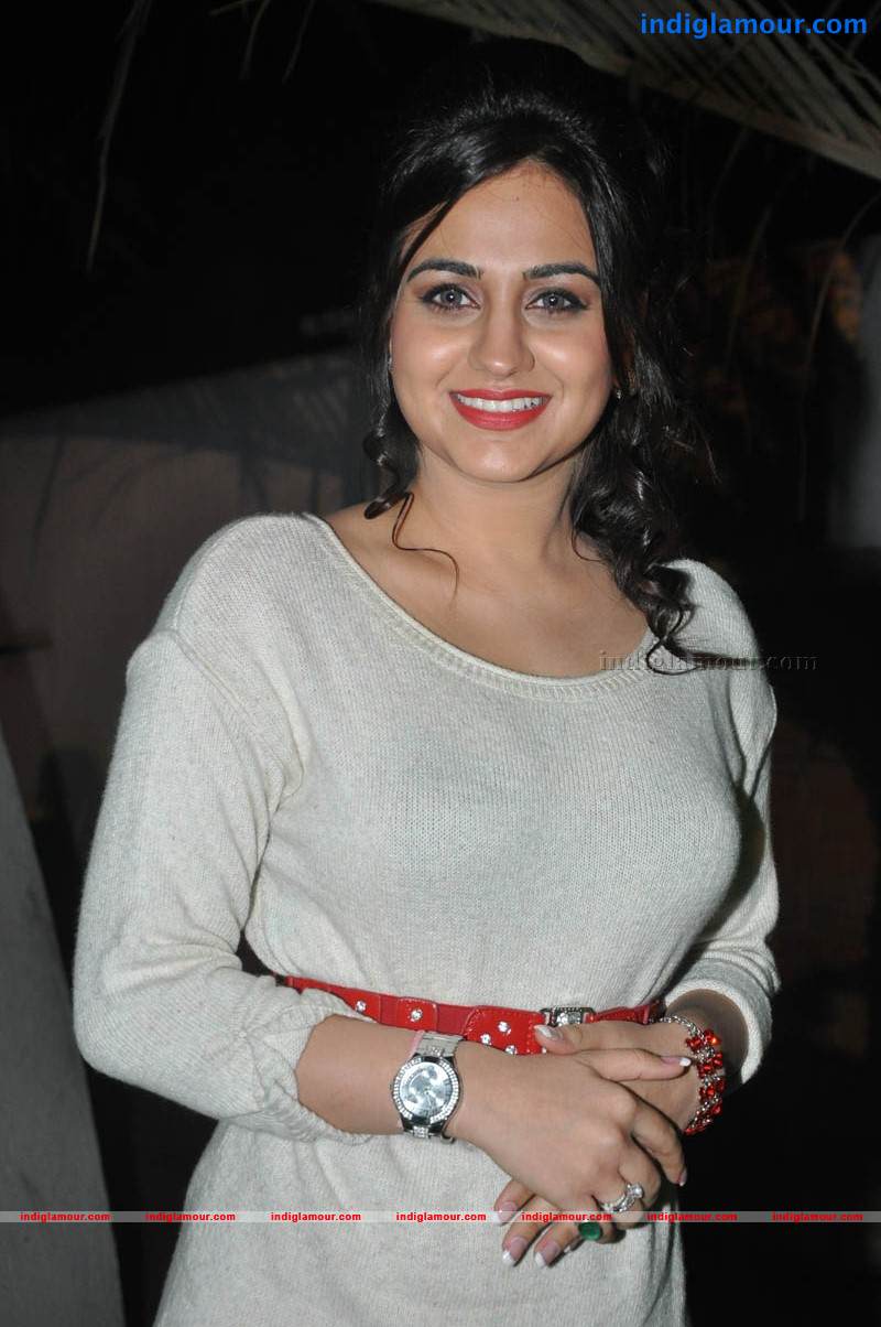 Aksha Actress hd photo