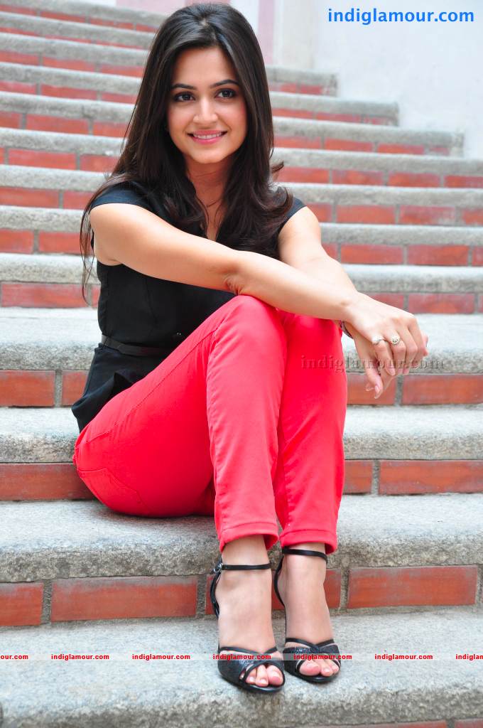 Kriti Kharbanda Actress hd photo
