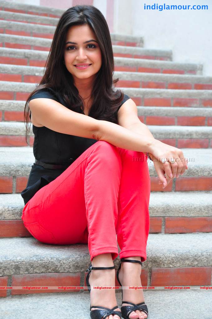 Kriti Kharbanda Actress hd photo