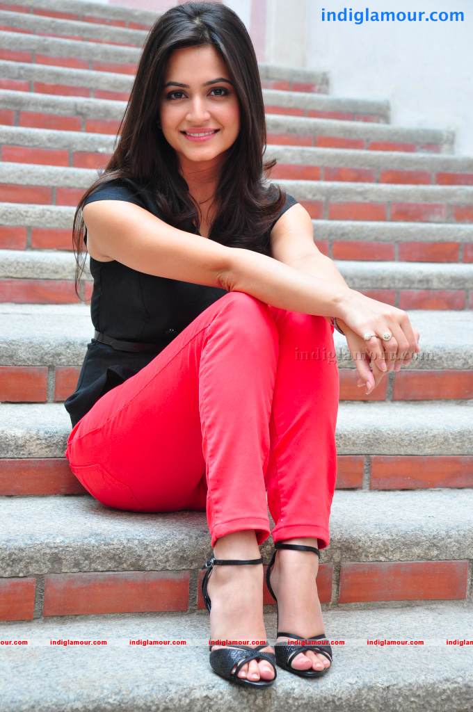 Kriti Kharbanda Actress hd photo
