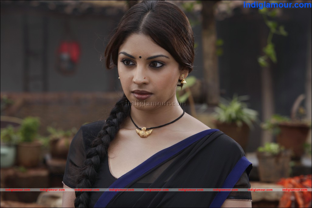 Richa Gangopadhyay Actress hd photo