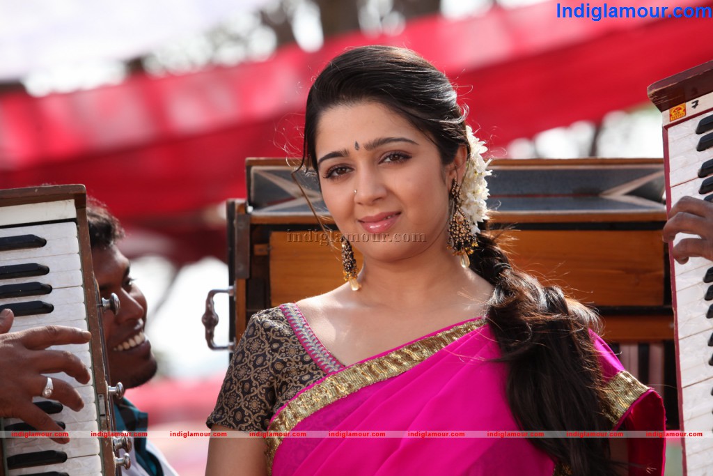 Charmi Actress hd photo