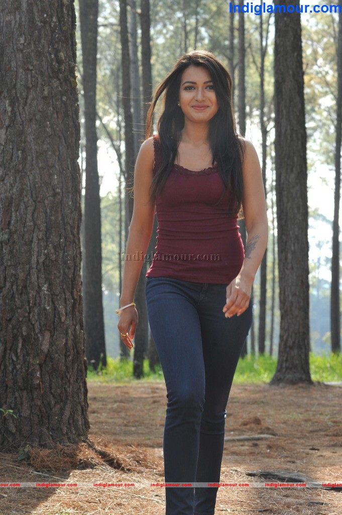 Katherine Theresa Actress hd photo