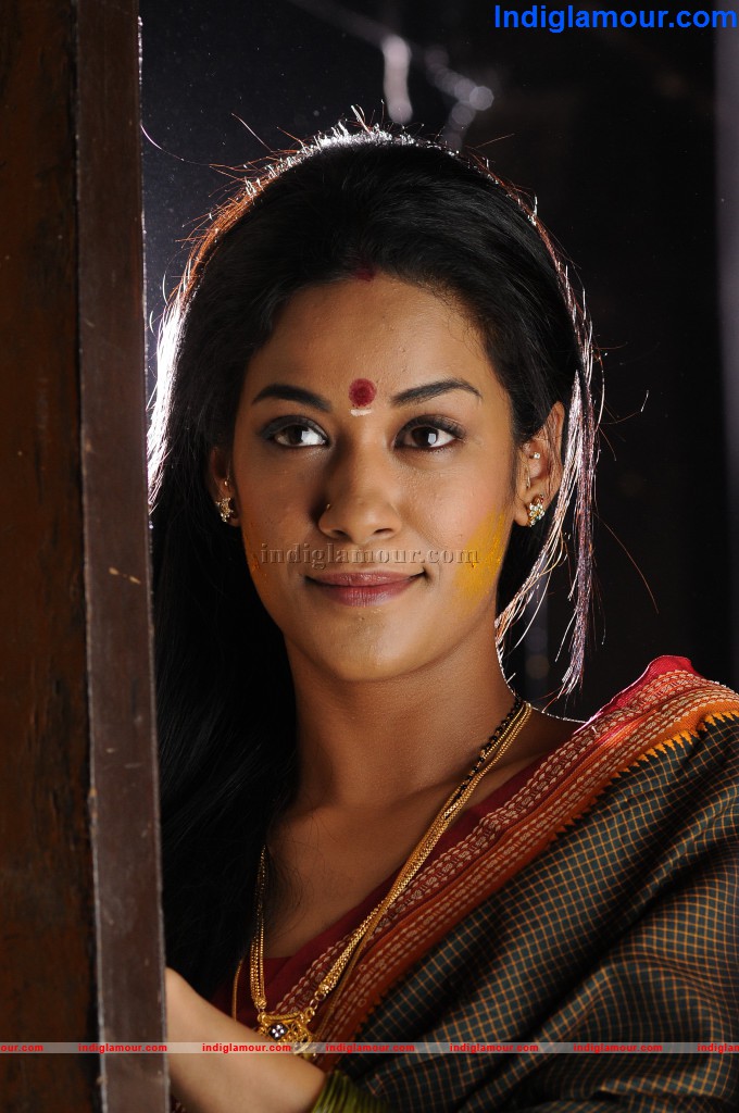 Mumaith Khan Actress hd photo